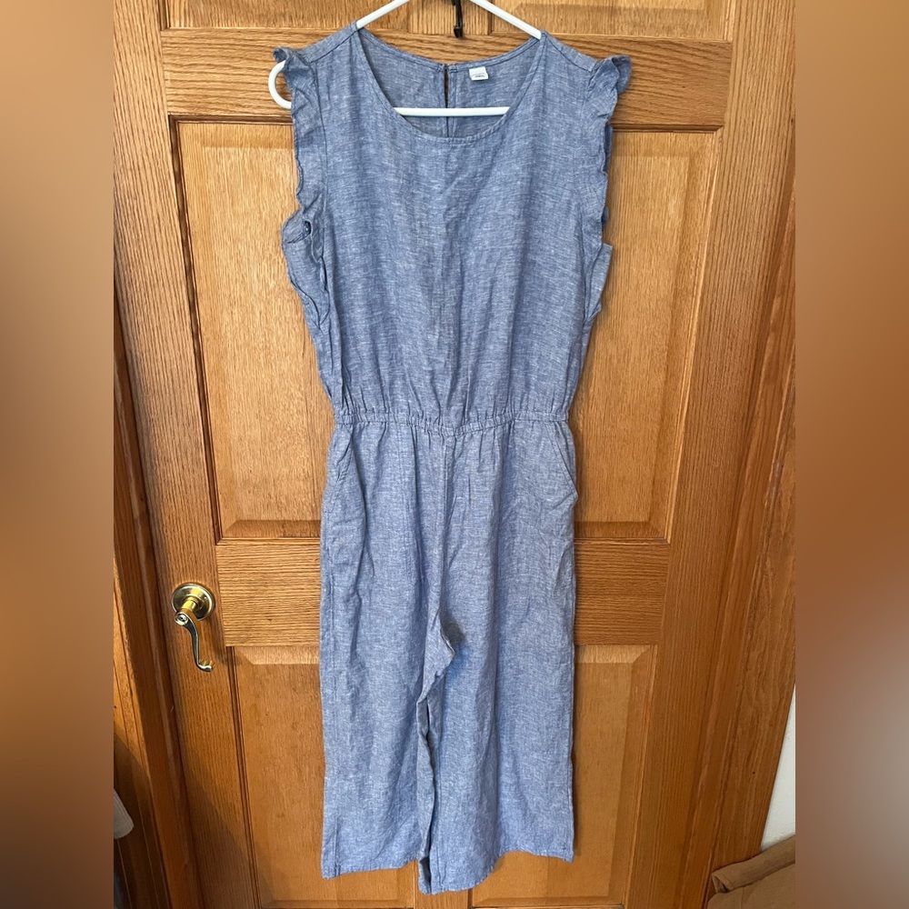 Old Navy Chambray Sleeveless, wide crop leg jumpsuit